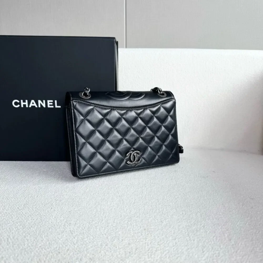 Chanel Women Pre-Loved Bag Very Good Condition